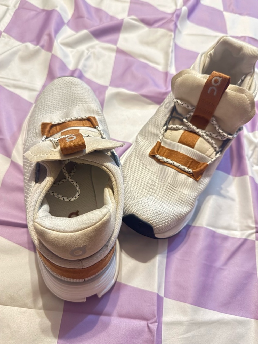 On Running White Sneakers with Tan Straps size 5.5 - Picture 6 of 11
